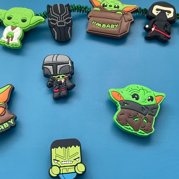Baby Yoda & Friends Croc Charms (11pcs) - Picture 3 of 5